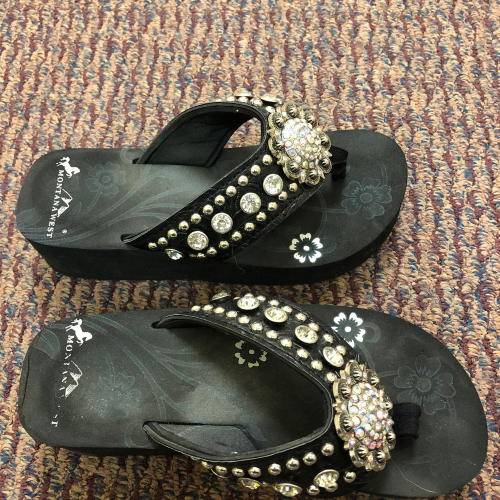 Montana West Black Wedge Flip Flops